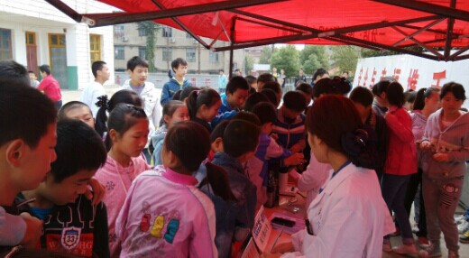红安视佳医给虎门小学做眼部体检活动 红安视佳医给虎门小学做眼部体检活动