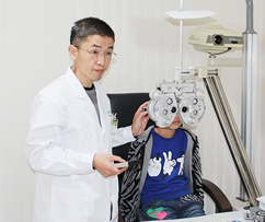 为什么要医学验光配镜？